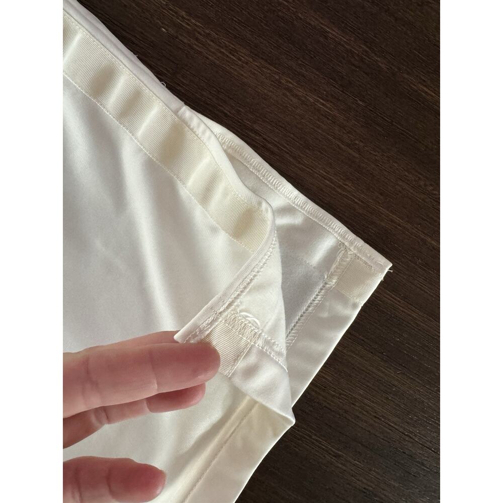 ALO Yoga Cream White Track Joggers - Picture 11 of 11